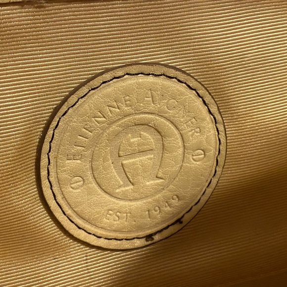 Etienne Aigner Beige Women’s Purse with Pattern (READ DESCRIPTION) - Picture 2 of 10